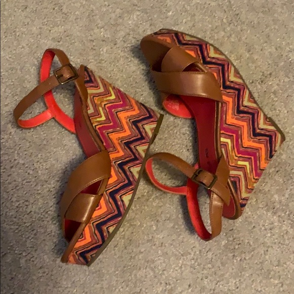 American Eagle Outfitters Shoes - Cute American Eagle wedges